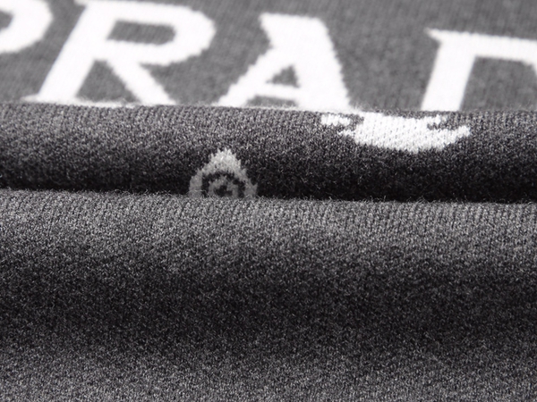 ブランドセーター角部分ディテール